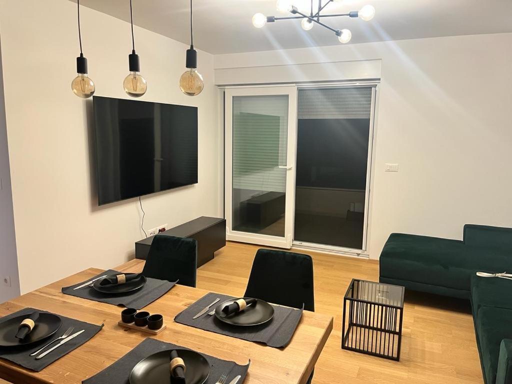 Appartamento Olive Oasis Penthouse With Jacuzzi Zara Esterno foto
