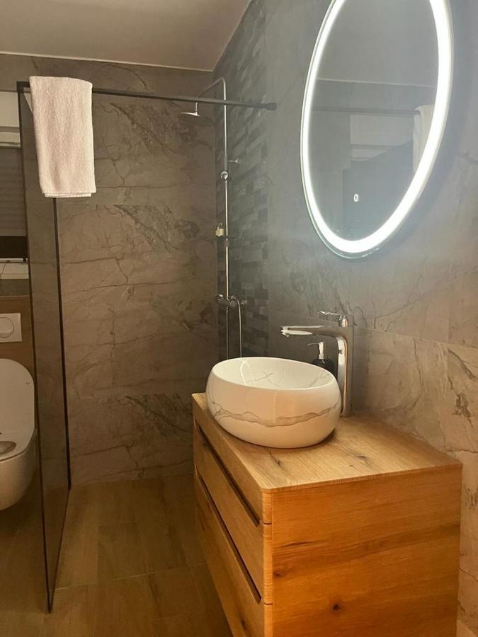 Appartamento Olive Oasis Penthouse With Jacuzzi Zara Esterno foto